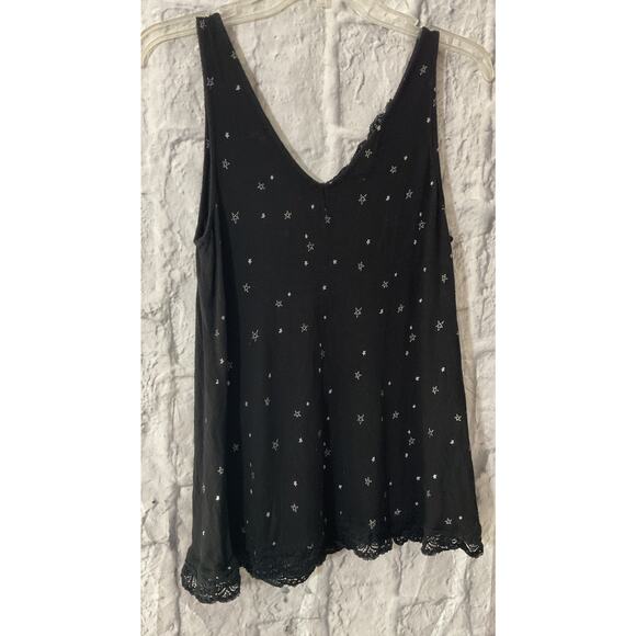 Maurice’s Size Small Star Tank Cami Lace Accent - Picture 4 of 5